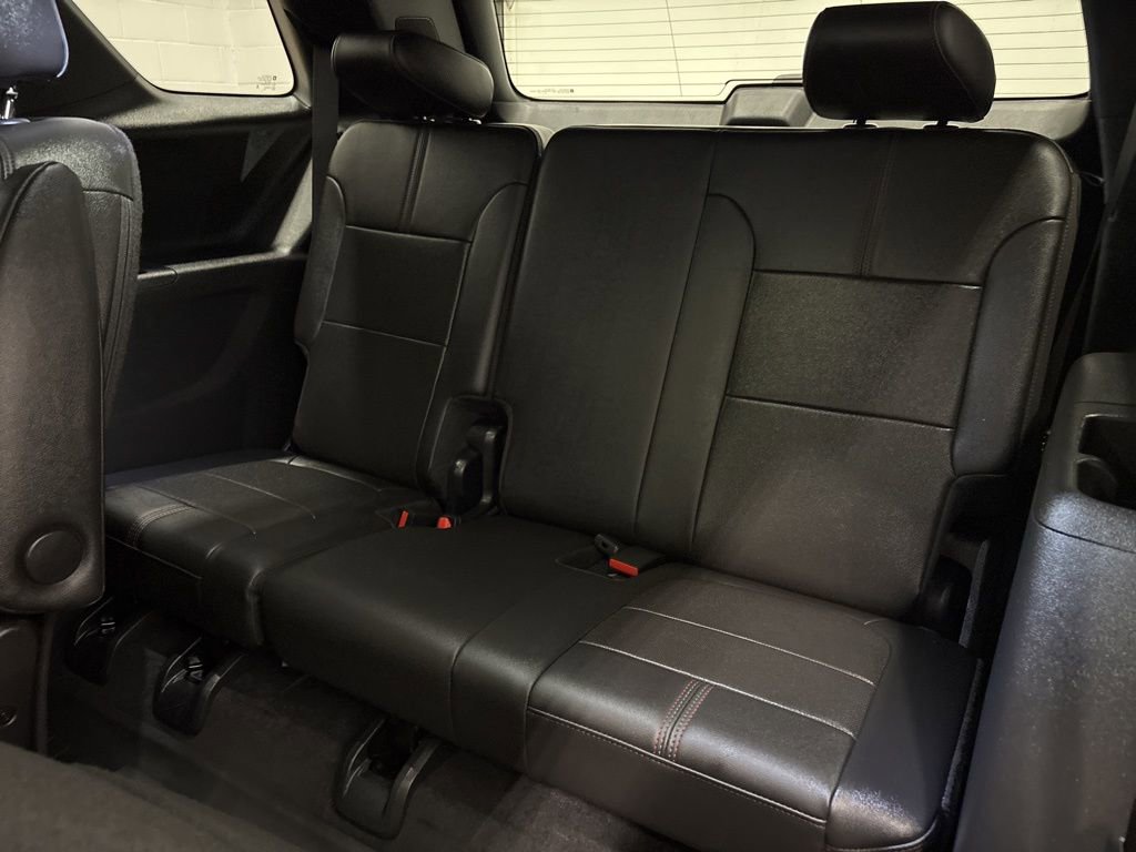 Used 2023 Chevrolet Traverse RS w/ LPO, Floor Liner Package AWD/4WD image 34