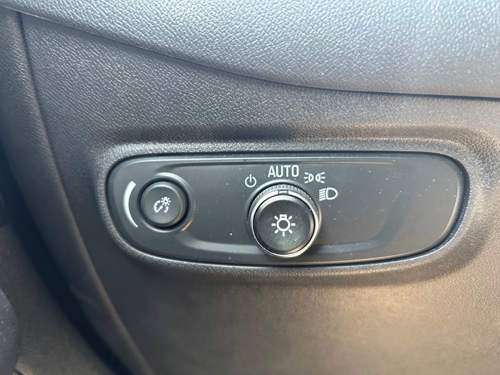 Used 2024 Chevrolet Equinox LS w/ LS Convenience Package AWD/4WD image 18