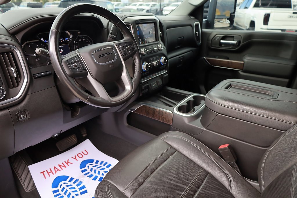 Used 2021 GMC Sierra 3500 Denali w/ Denali Black Diamond Edition image 12