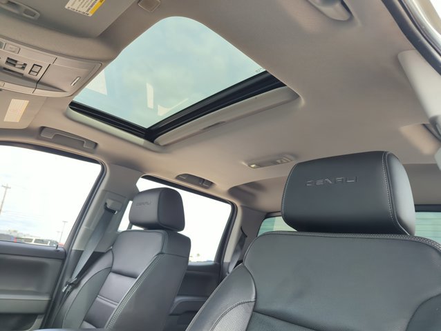 Used 2018 GMC Sierra 2500 Denali w/ Duramax Plus Package image 23