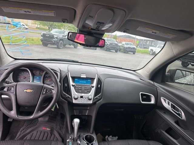 Used 2015 Chevrolet Equinox LS FWD image 24
