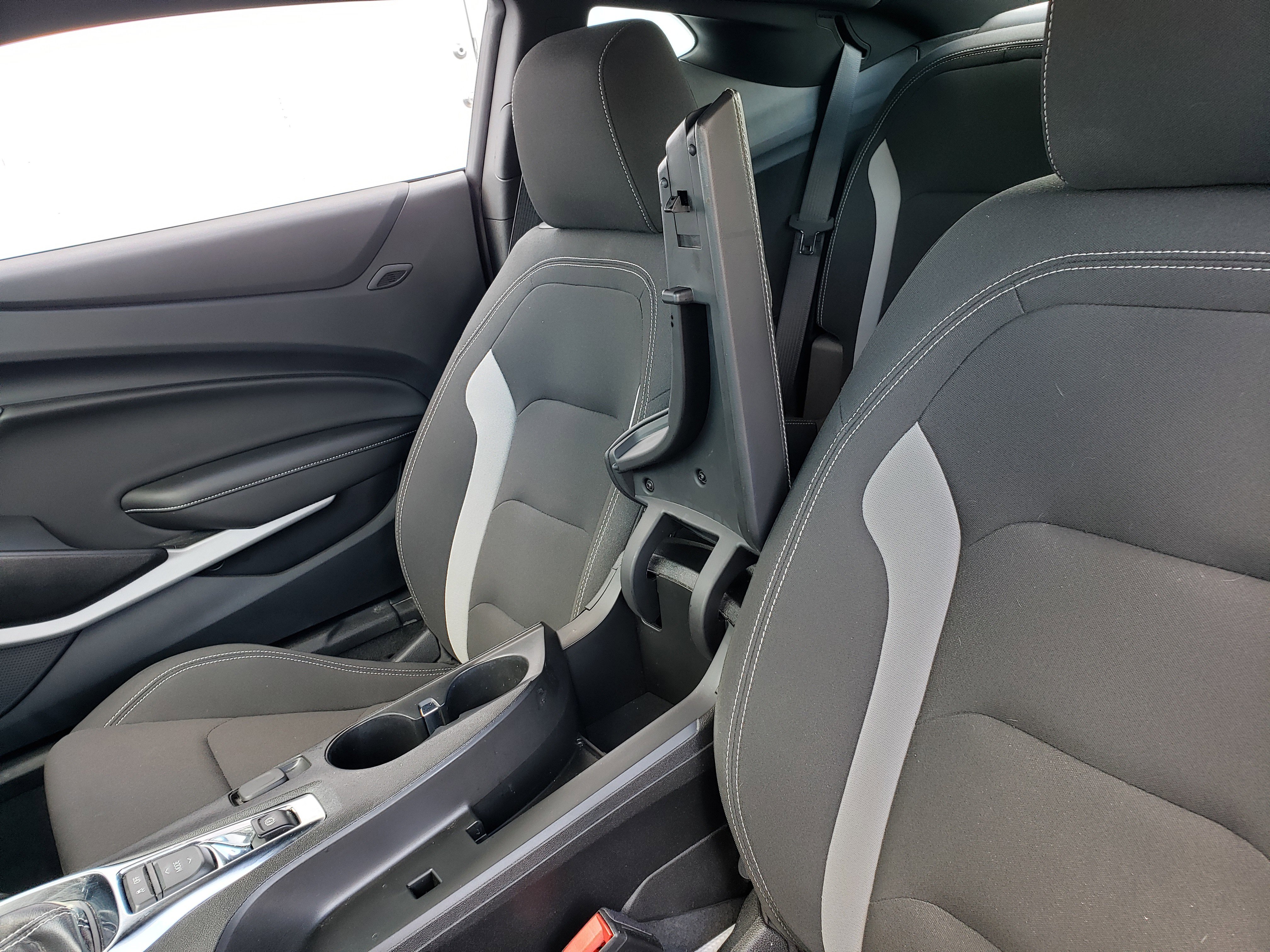 Used 2022 Chevrolet Camaro LT w/ RS Package image 31