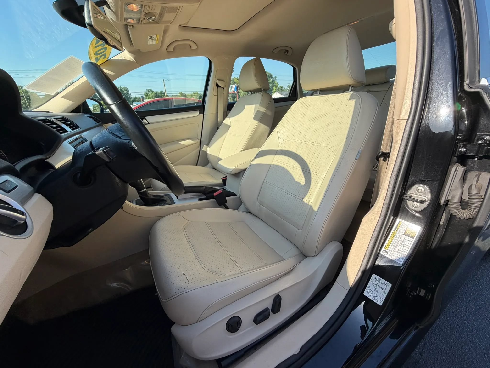 Used 2012 Volkswagen Passat 2.5 SE FWD image 13