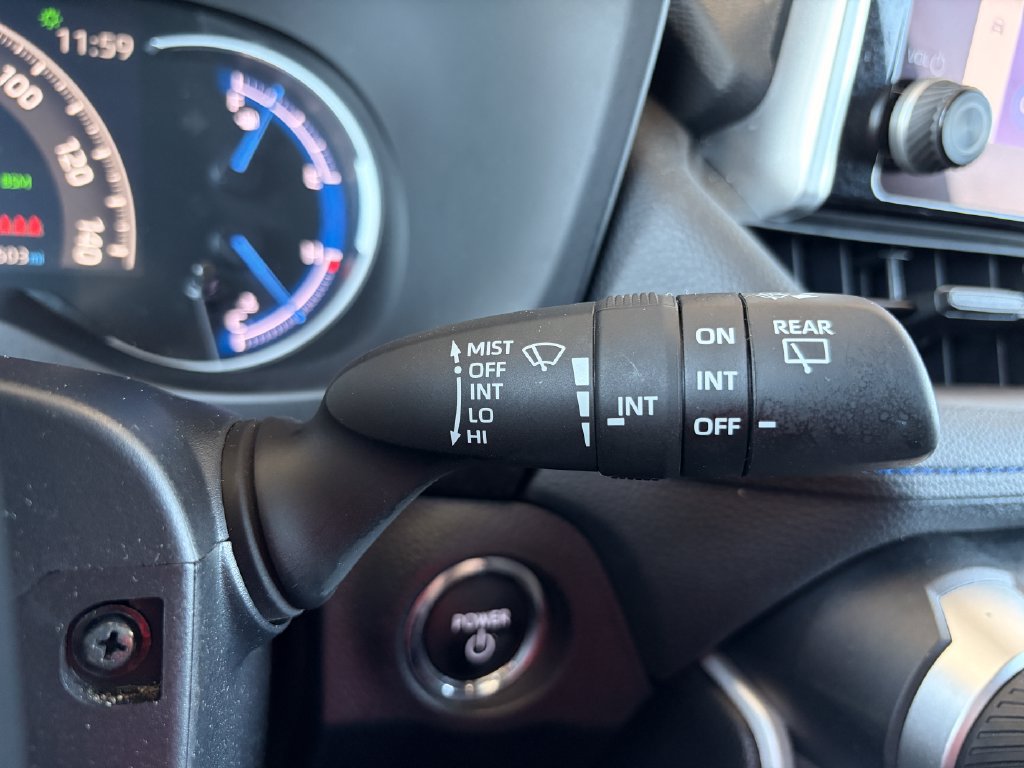 Used 2024 Toyota RAV4 SE AWD/4WD image 17