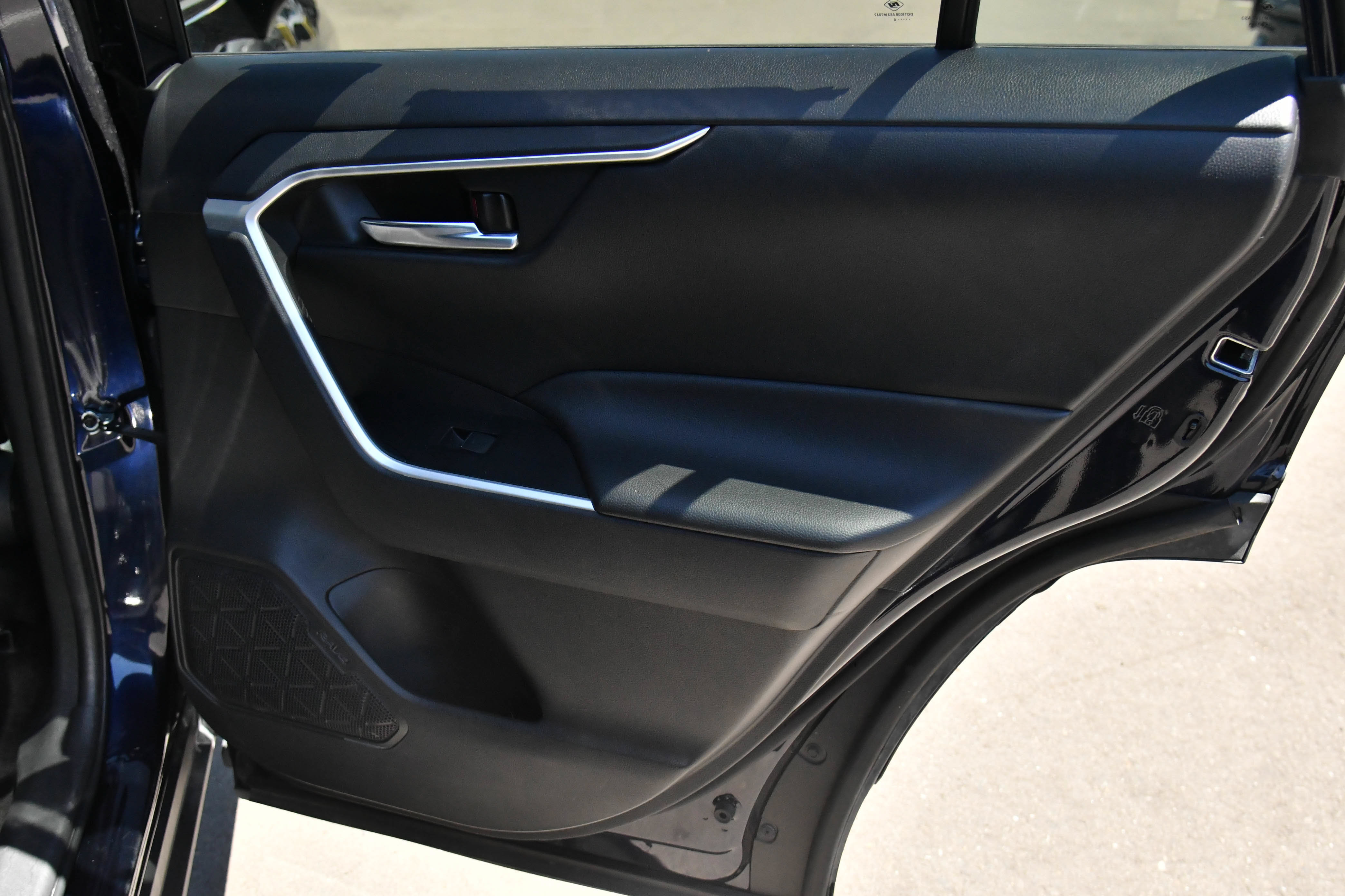 Used 2024 Toyota RAV4 XLE FWD image 42