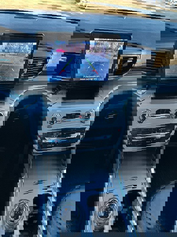 Used 2022 Ford Explorer XLT w/ Equipment Group 202A image 10