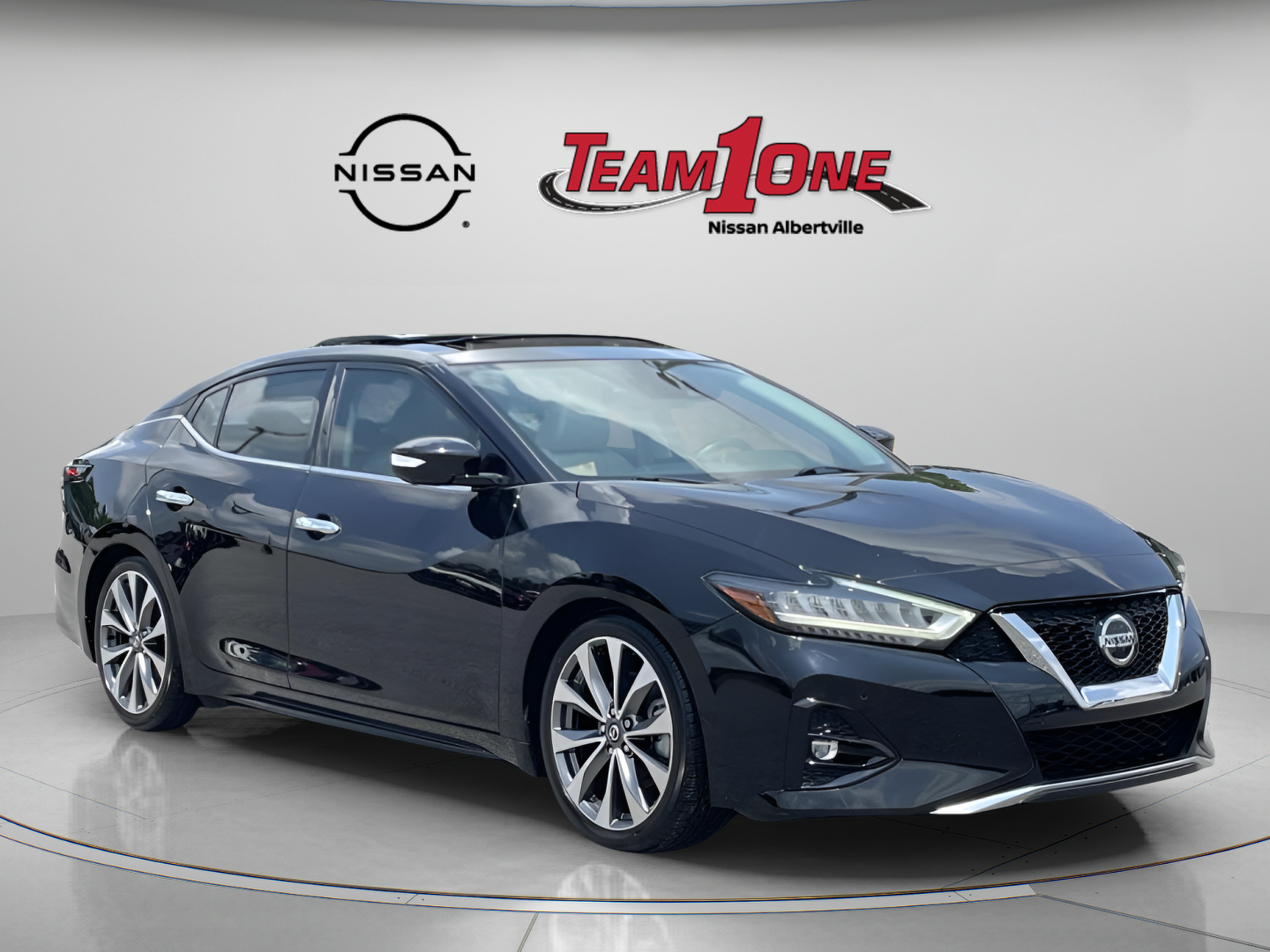 Used 2021 Nissan Maxima Platinum w/ Sport Mat Group FWD image 1
