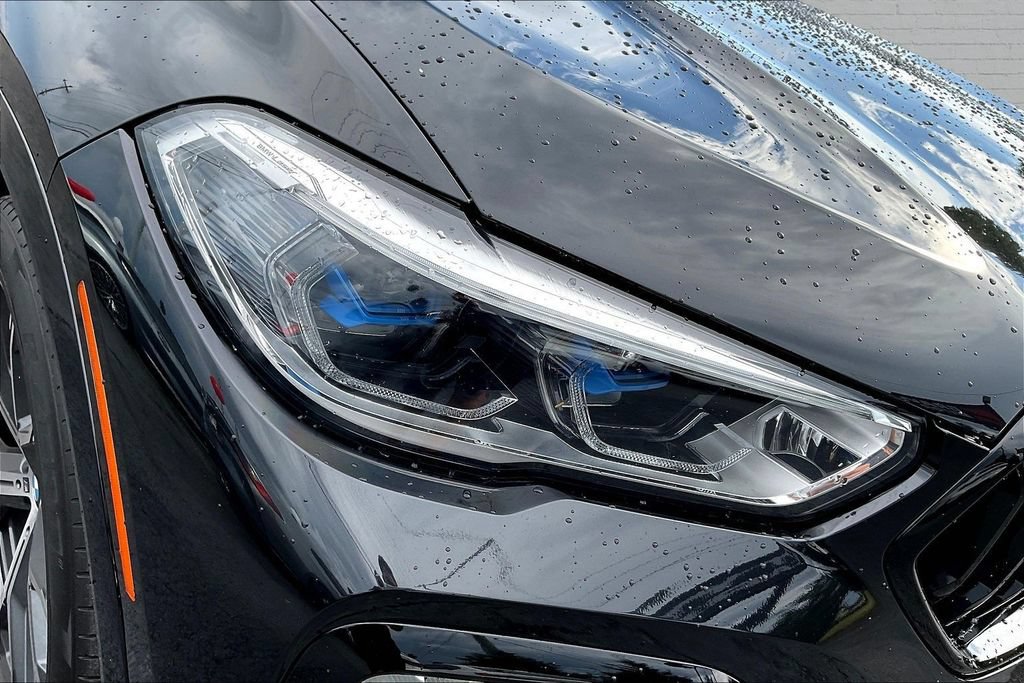 Used 2021 BMW X6 sDrive40i w/ Executive Package RWD image 29