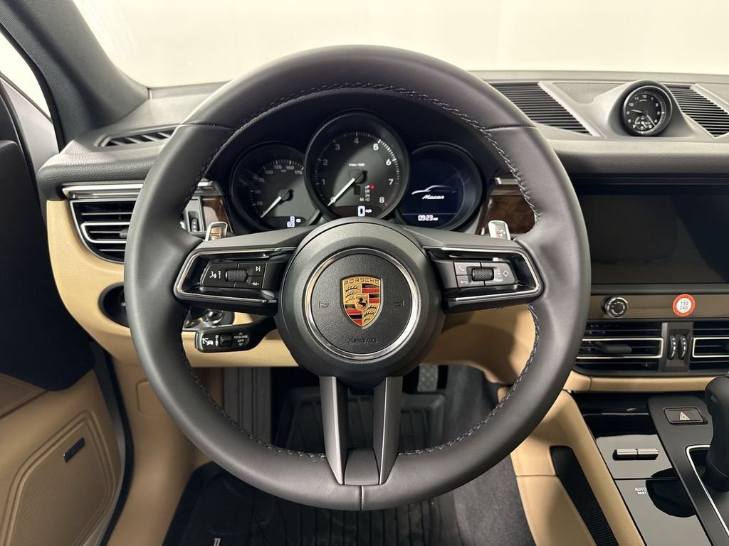 New 2026 Porsche Macan AWD/4WD image 35