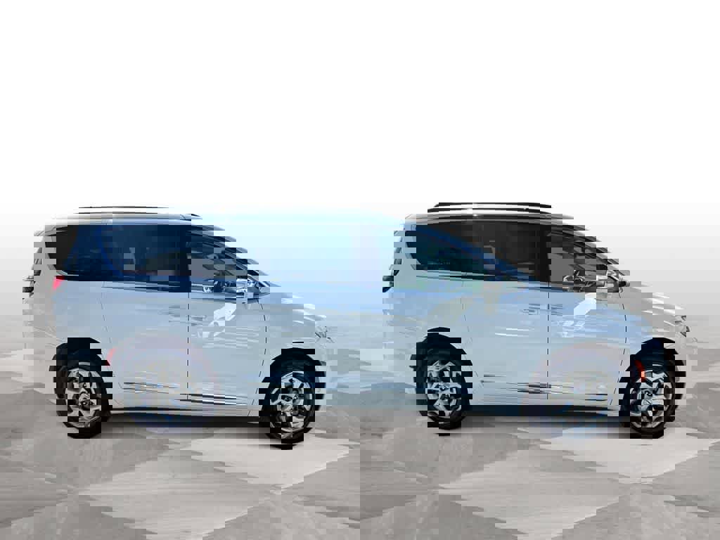 Used 2022 Chrysler Pacifica Limited image 9