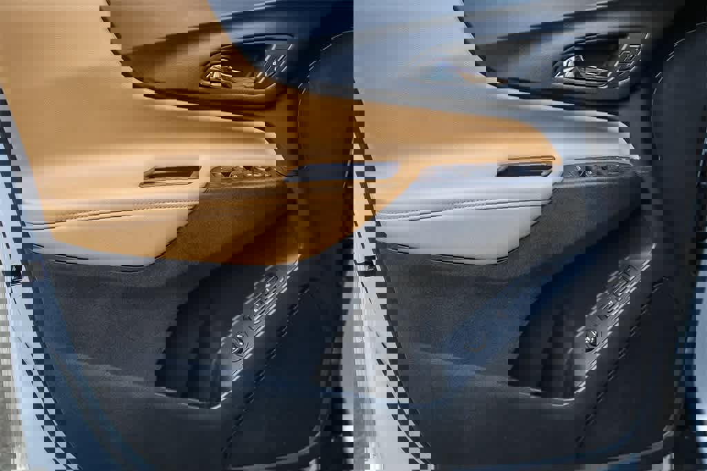 Used 2018 Chevrolet Equinox Premier image 20