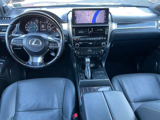 Used 2022 Lexus GX 460 Premium w/ Accessory Package image 11