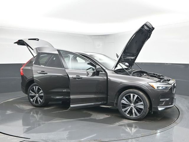 Used 2022 Volvo XC60 B5 Inscription w/ Advanced Package image 46