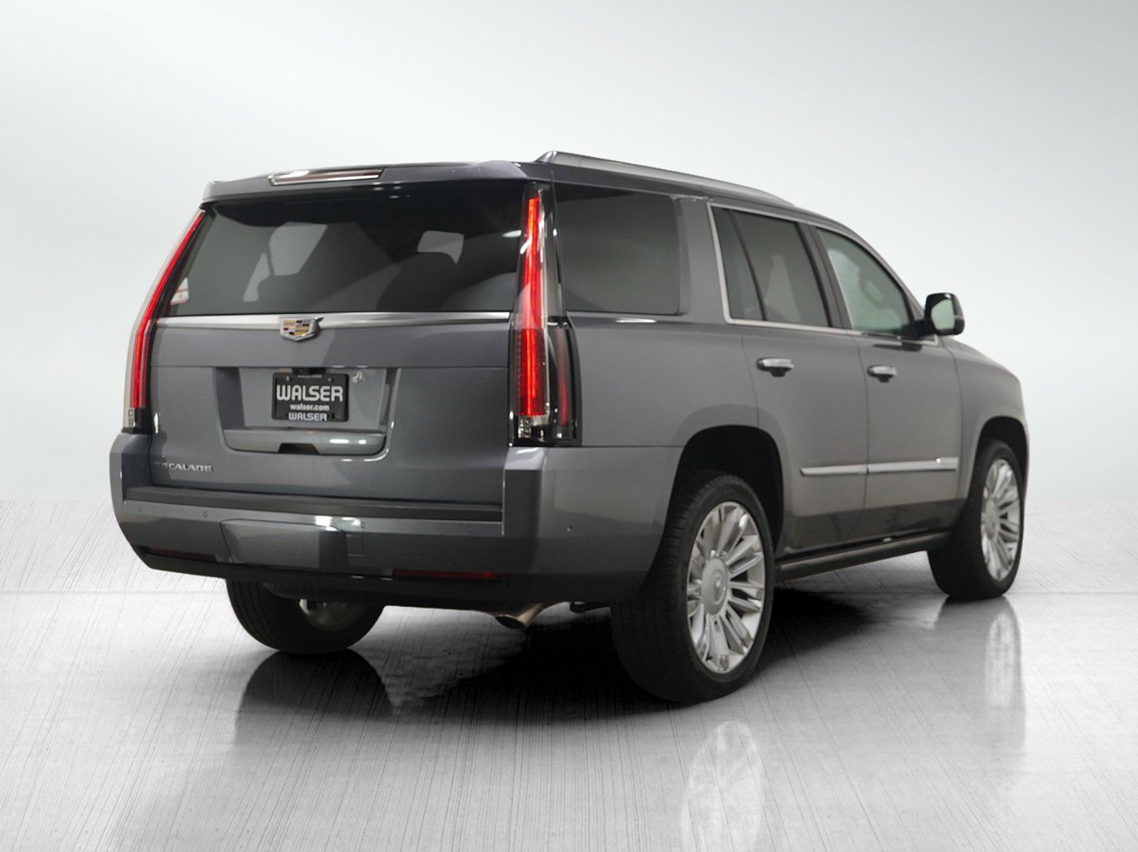 Used 2019 Cadillac Escalade Platinum AWD/4WD image 5