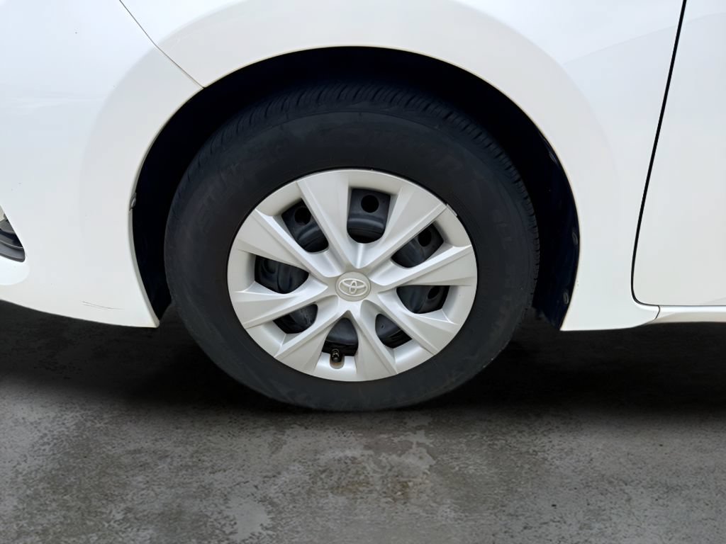 Used 2019 Toyota Corolla L FWD image 32