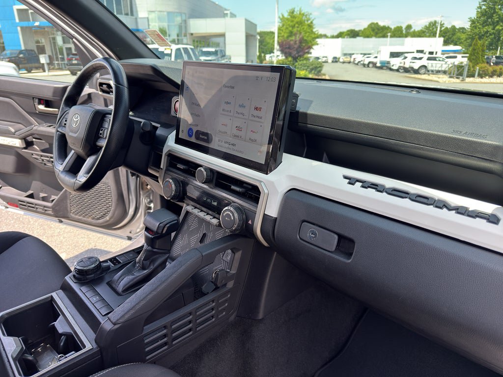 Used 2024 Toyota Tacoma TRD Off-Road AWD/4WD image 29