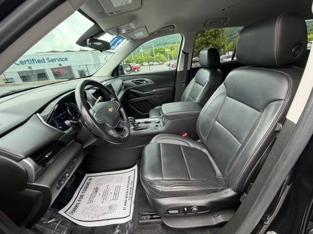 Used 2021 Chevrolet Traverse LT w/ LPO, Floor Liner Package AWD/4WD image 31