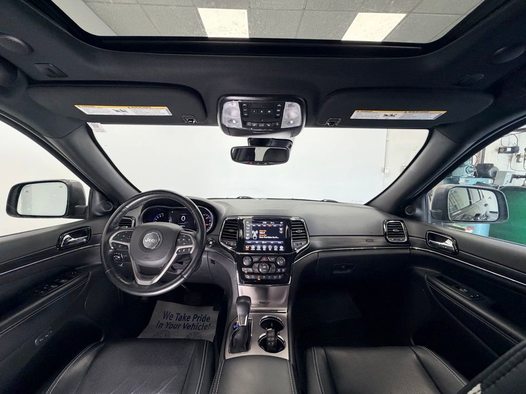 Used 2021 Jeep Grand Cherokee Limited AWD/4WD image 9
