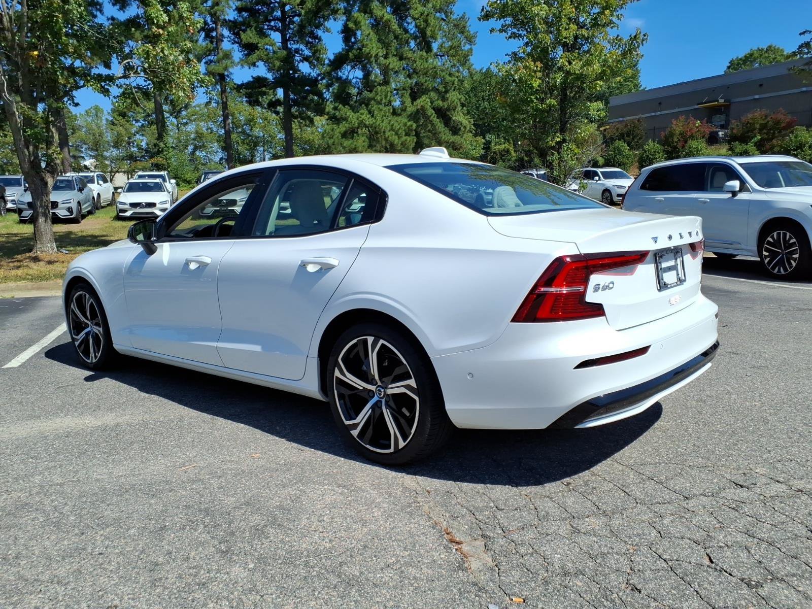Certified 2024 Volvo S60 B5 Plus w/ Climate Package FWD image 25