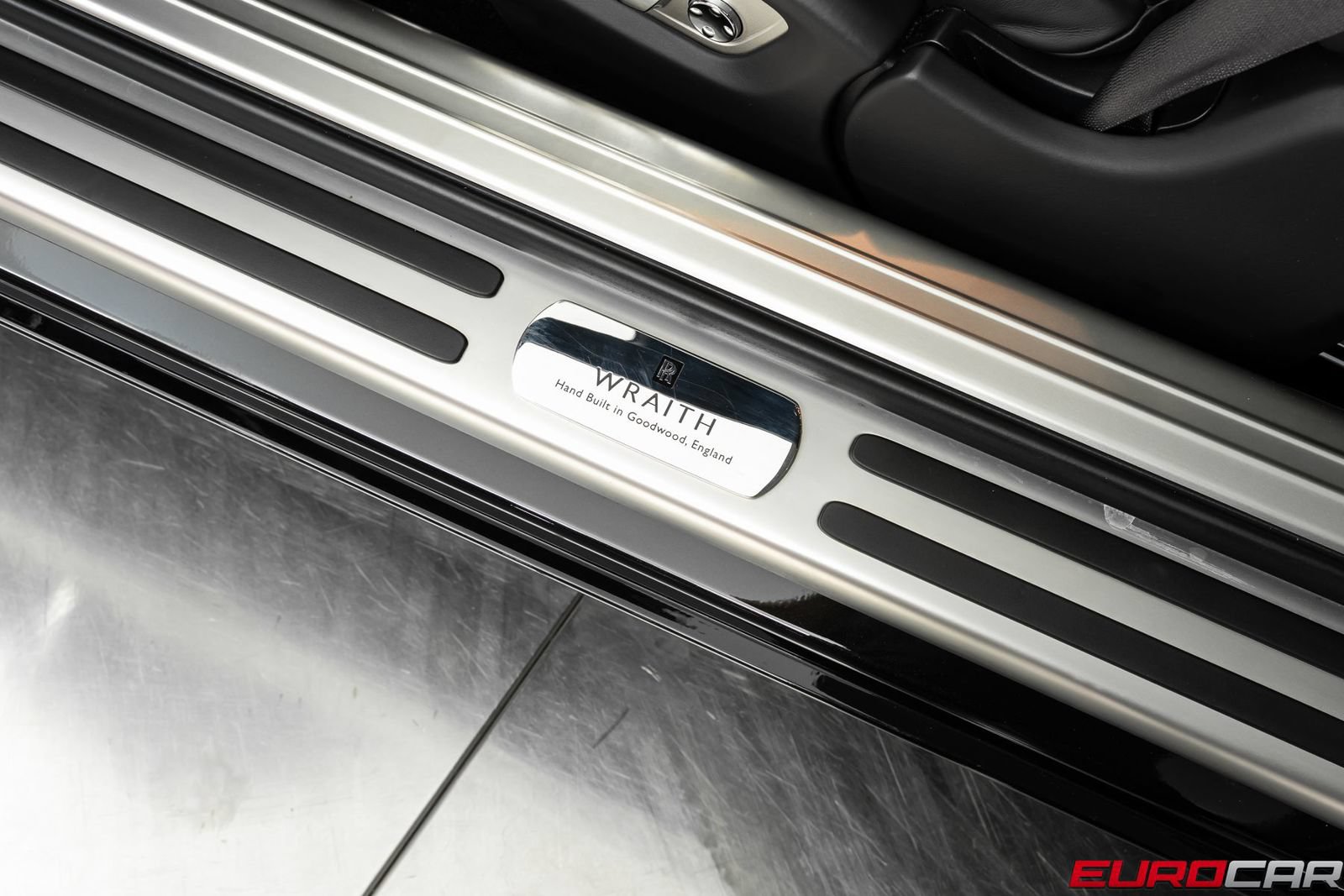 Used 2019 Rolls-Royce Wraith RWD image 40