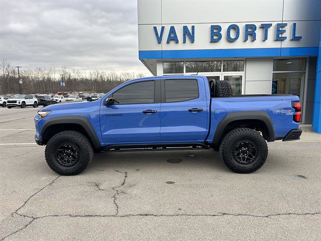 Used 2025 Chevrolet Colorado ZR2 w/ ZR2 Bison Edition AWD/4WD image 2