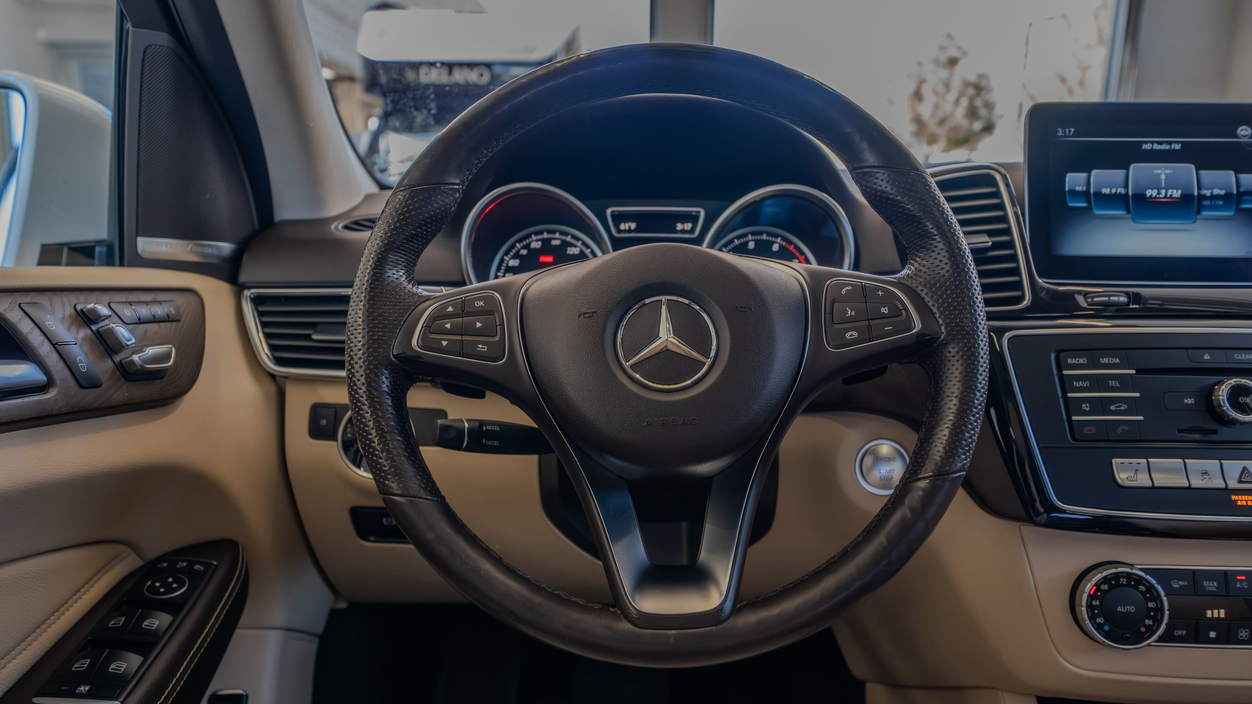 Used 2018 Mercedes-Benz GLE 350 4MATIC w/ Premium 1 Package image 9
