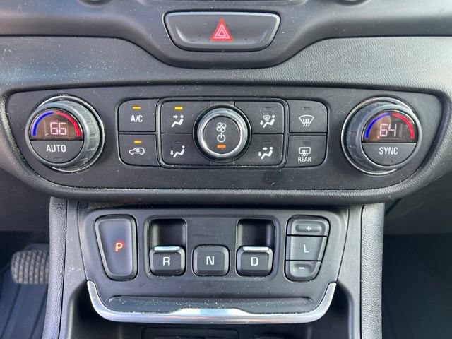 Used 2021 GMC Terrain SLT AWD/4WD image 25