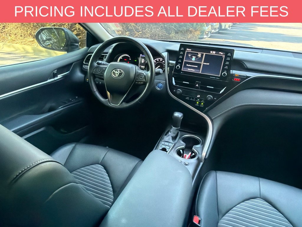 Used 2023 Toyota Camry SE w/ Audio Upgrade Package FWD image 8