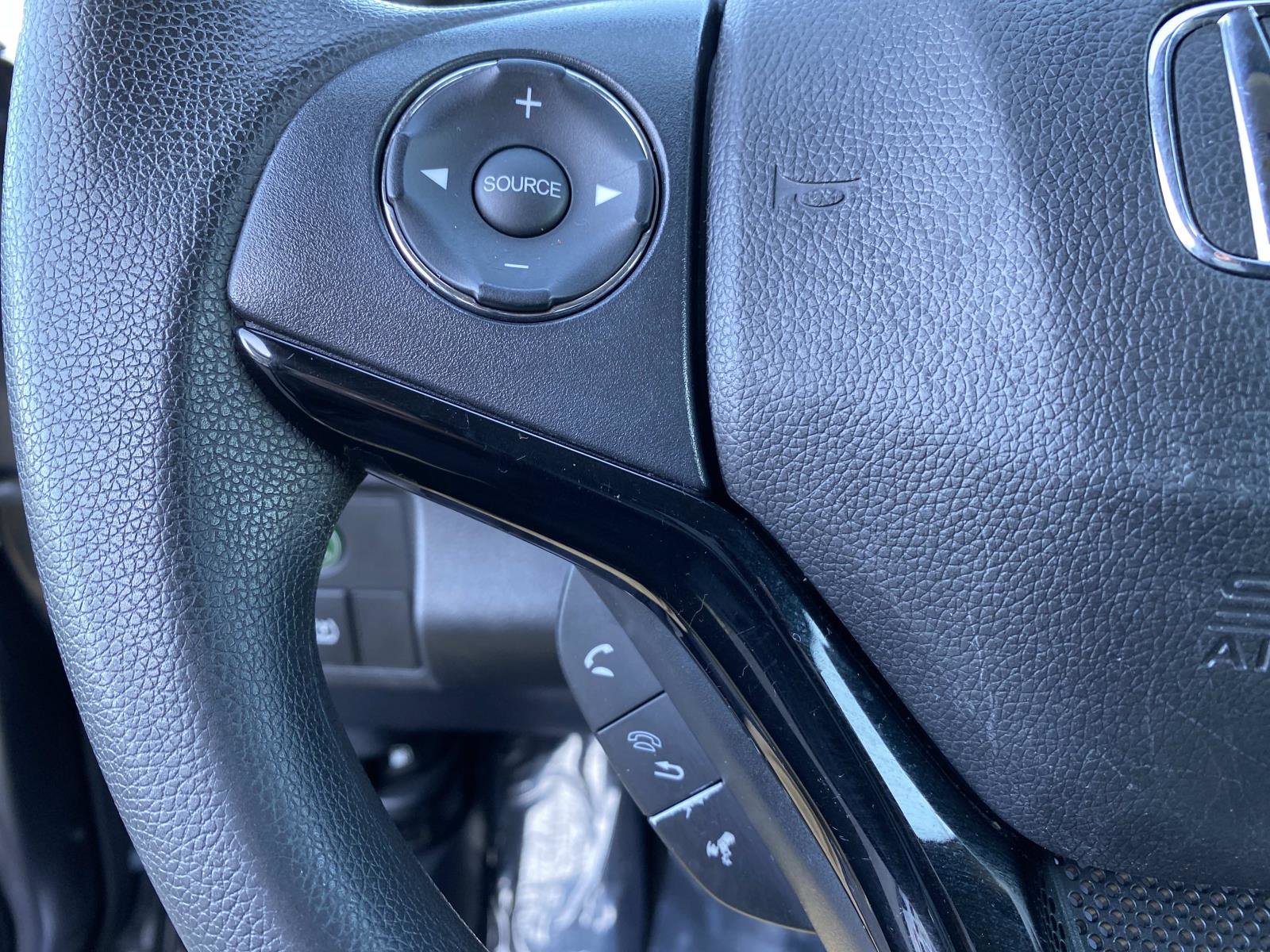 Used 2021 Honda HR-V LX image 17