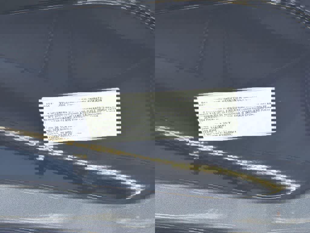 Used 2023 Tesla Model Y Performance image 9