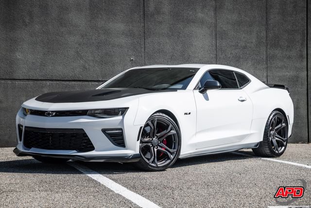 Used 2018 Chevrolet Camaro SS image 34