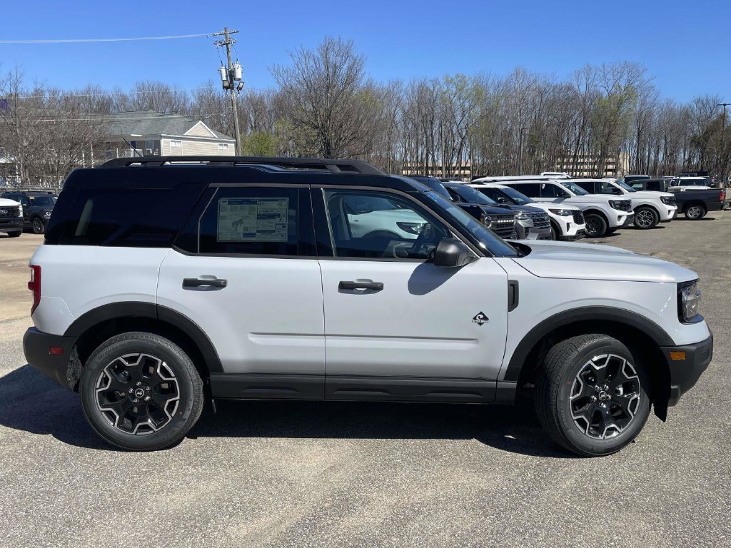 New 2026 Ford Bronco Sport Outer Banks AWD/4WD image 2