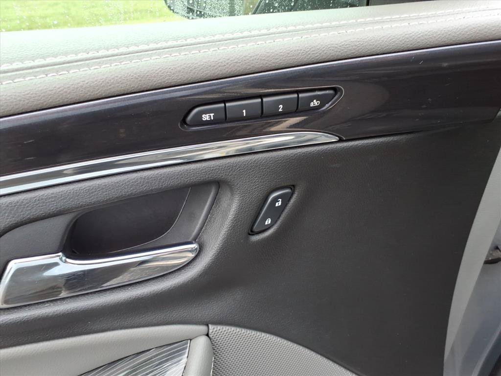 Used 2017 Chevrolet Impala Premier w/ Enhanced Convenience Package FWD image 27