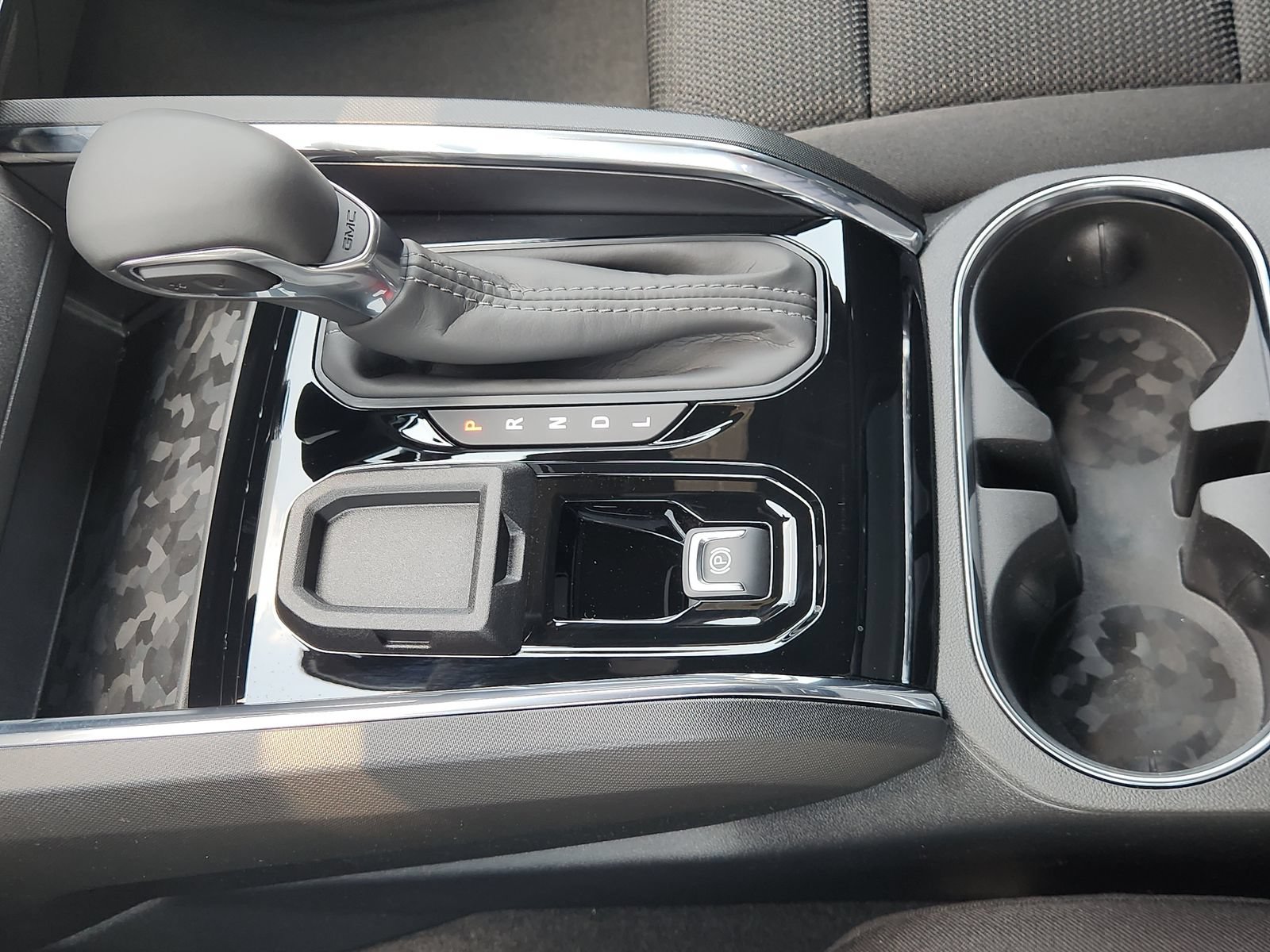 New 2026 GMC Canyon Elevation w/ Convenience Package RWD image 24