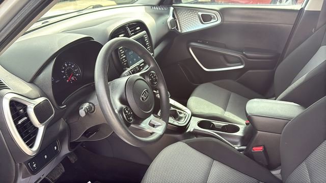 Used 2021 Kia Soul LX image 18