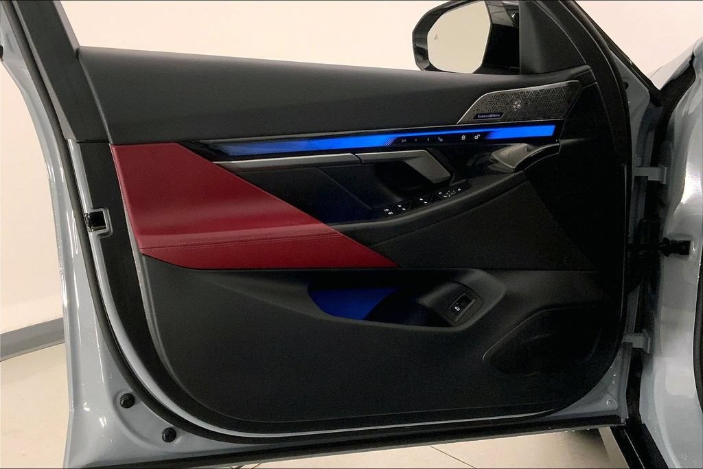 Certified 2025 BMW i5 M60 AWD/4WD image 24