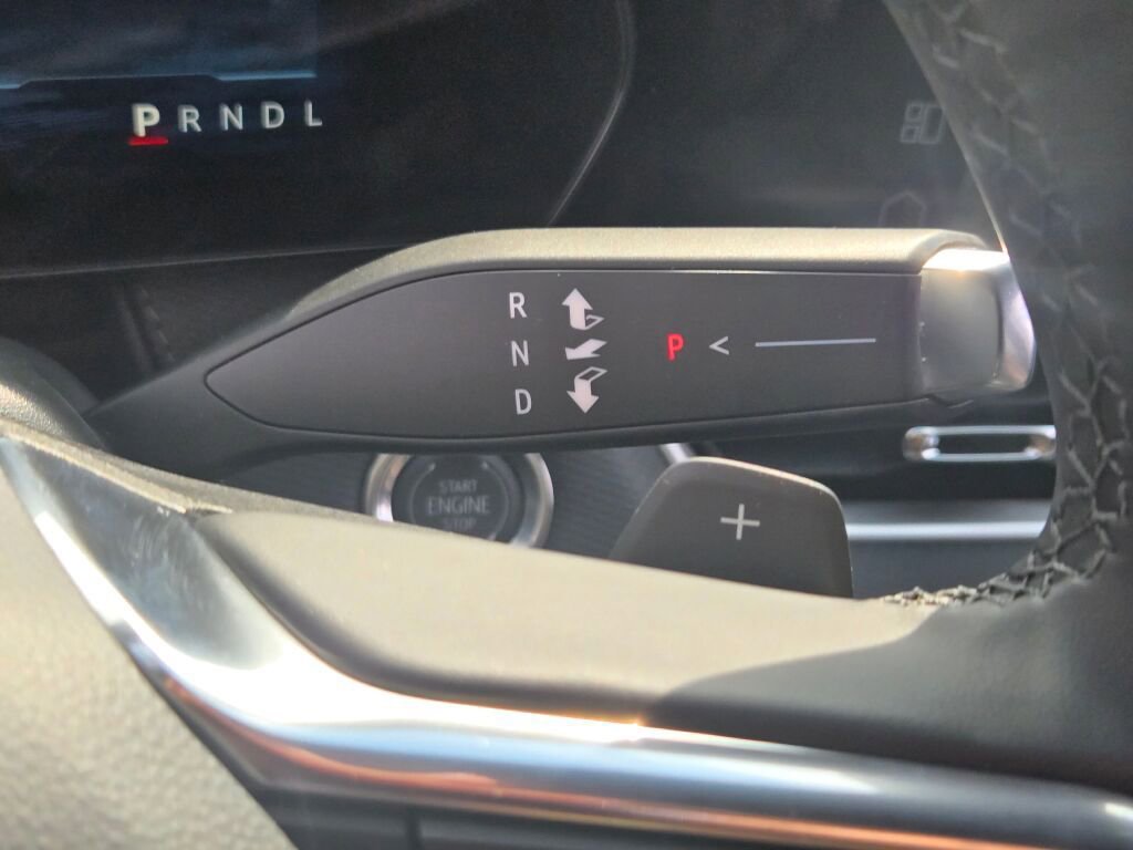 New 2026 Chevrolet Equinox LT w/ LPO, Floor Liner Package AWD/4WD image 21