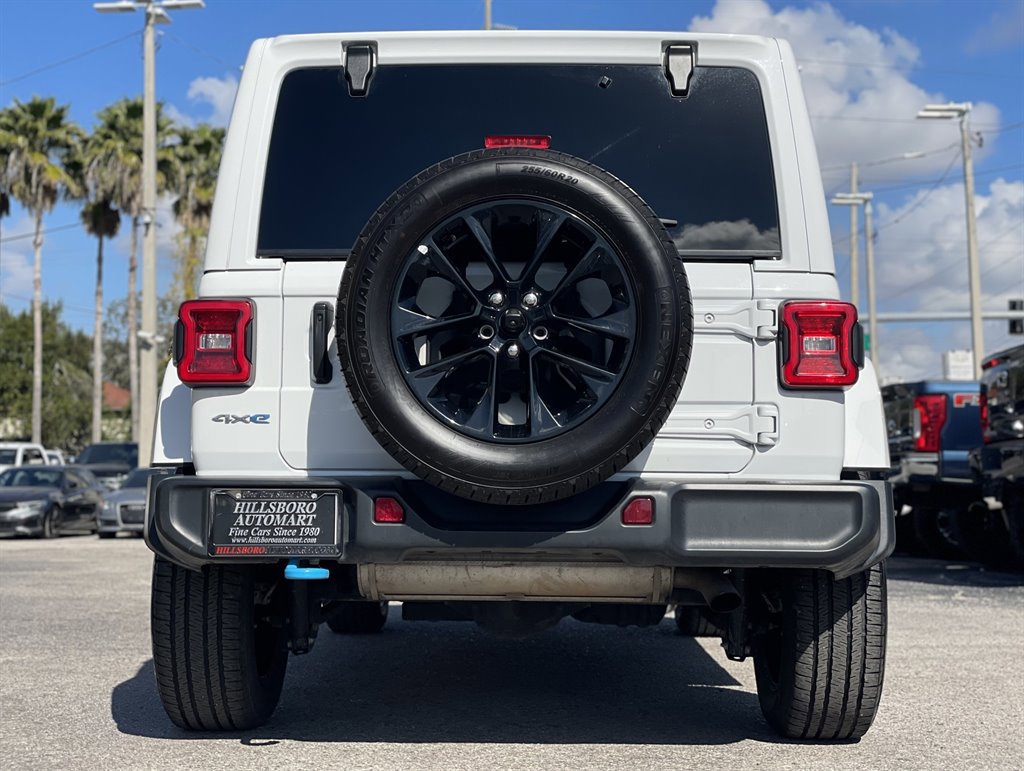 Used 2024 Jeep Wrangler Unlimited Sahara image 18