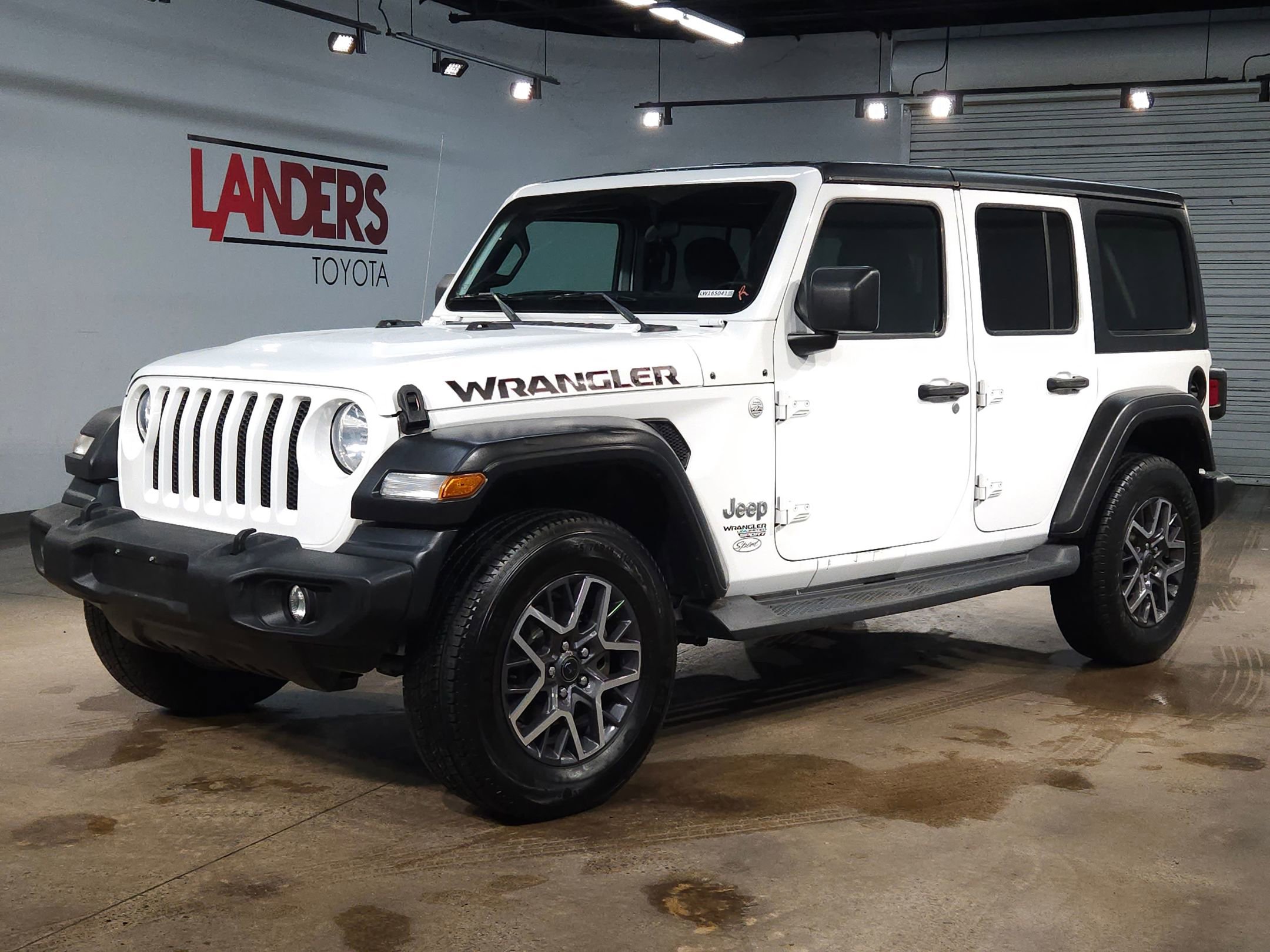 Used 2020 Jeep Wrangler Unlimited Sport S AWD/4WD image 3