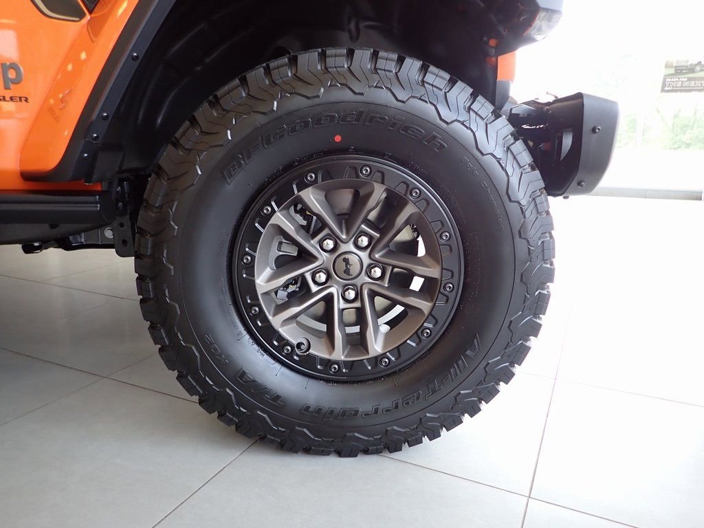 New 2025 Jeep Wrangler Rubicon 392 image 33