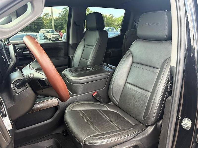 Used 2021 GMC Sierra 1500 Denali w/ Driver Alert Package II AWD/4WD image 13