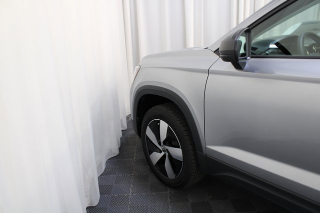 New 2025 Volkswagen Taos S image 19