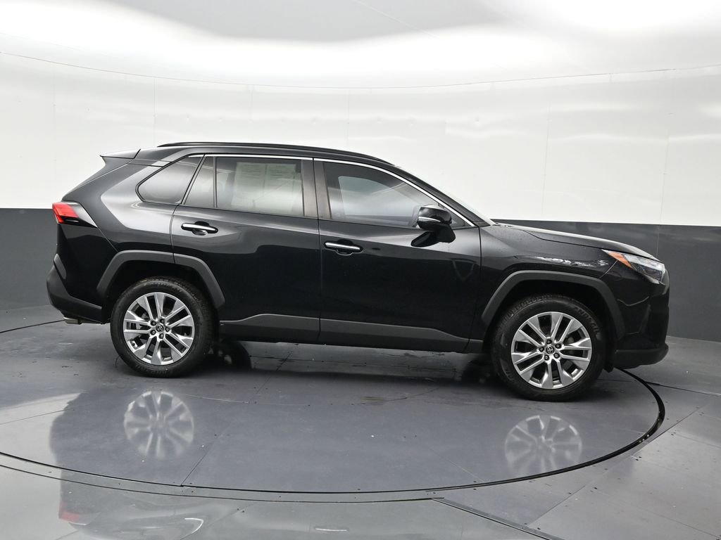 Used 2022 Toyota RAV4 Limited w/ Limited Grade Weather Package FWD image 6