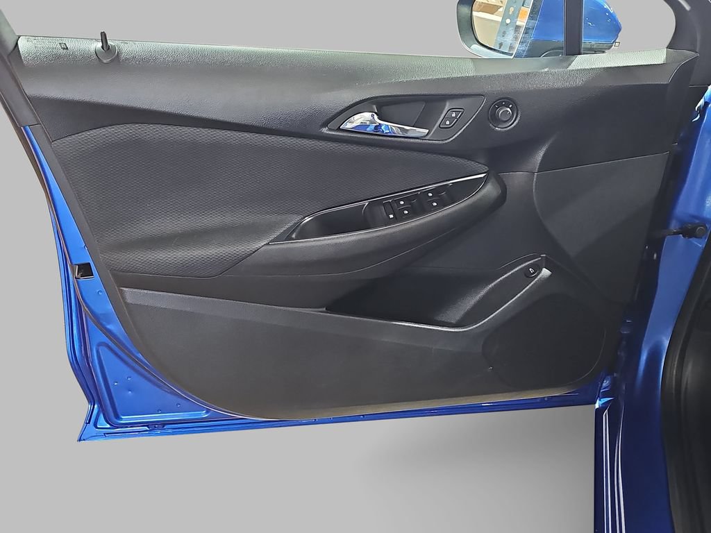 Certified 2018 Chevrolet Cruze LT w/ LT Convenience Package FWD image 30