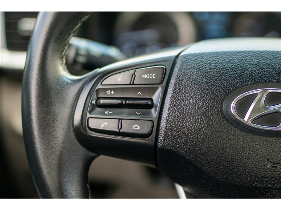 Used 2020 Hyundai Venue SEL w/ Convenience + Premium Package FWD image 8