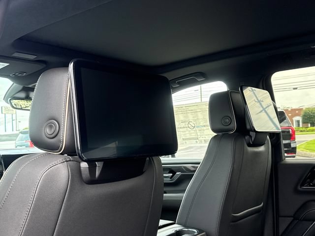 New 2026 GMC Yukon XL Elevation w/ Elevation Premium Package AWD/4WD image 32