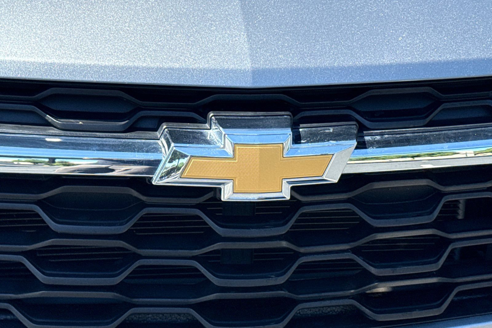 Used 2025 Chevrolet Trax LS FWD image 8