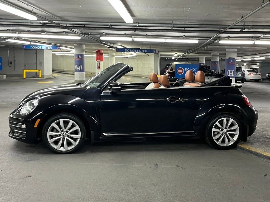 Used 2017 Volkswagen Beetle 1.8T Classic FWD image 27