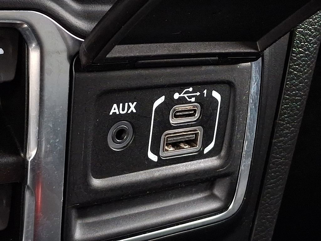 Used 2022 Jeep Wrangler Unlimited Sahara w/ Cold Weather Group image 25