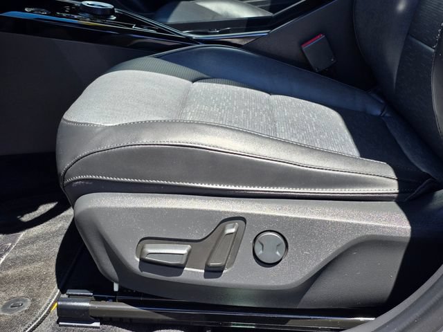 Certified 2023 Kia Niro Wave w/ Wave Preserve Package FWD image 26